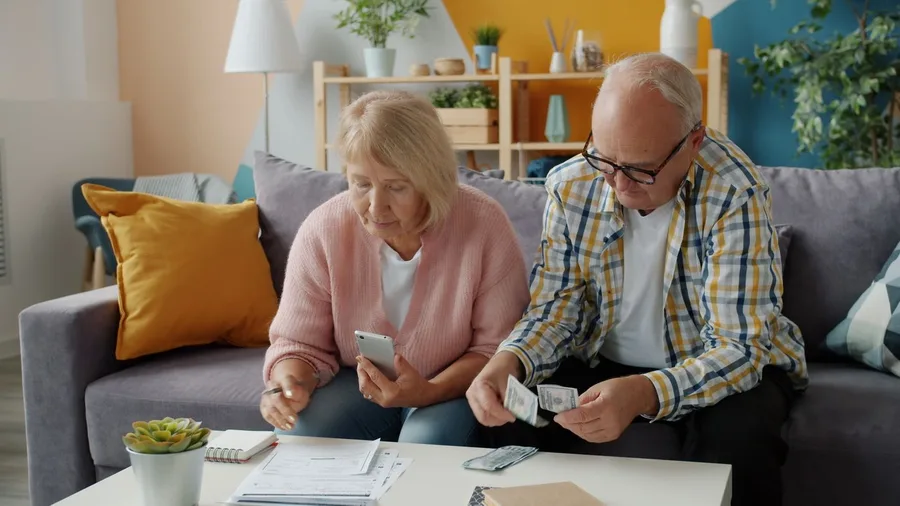 Claiming at 62 Locks In a Significantly Lower Monthly Payment