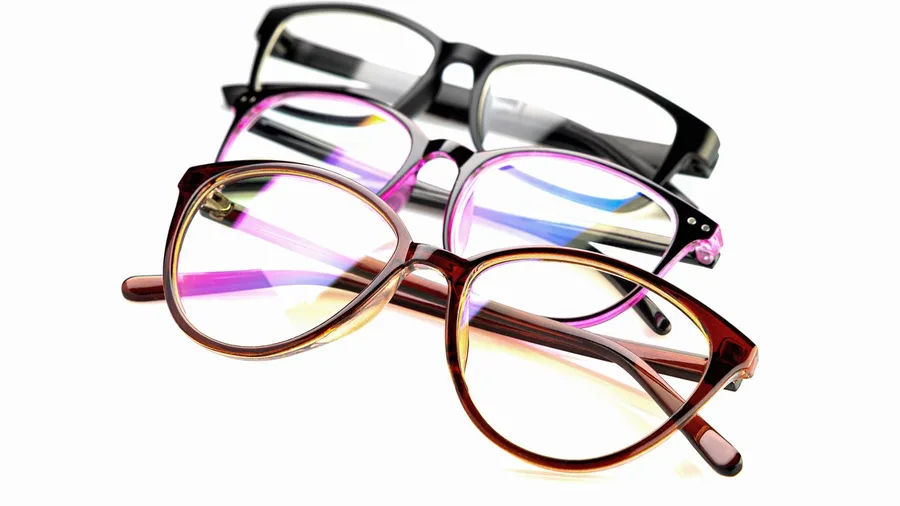 11 Things Medicare Does Not Cover (Dental Is Only the Beginning) 4 Prescription Eyeglasses and Refraction Exams Are Excluded
